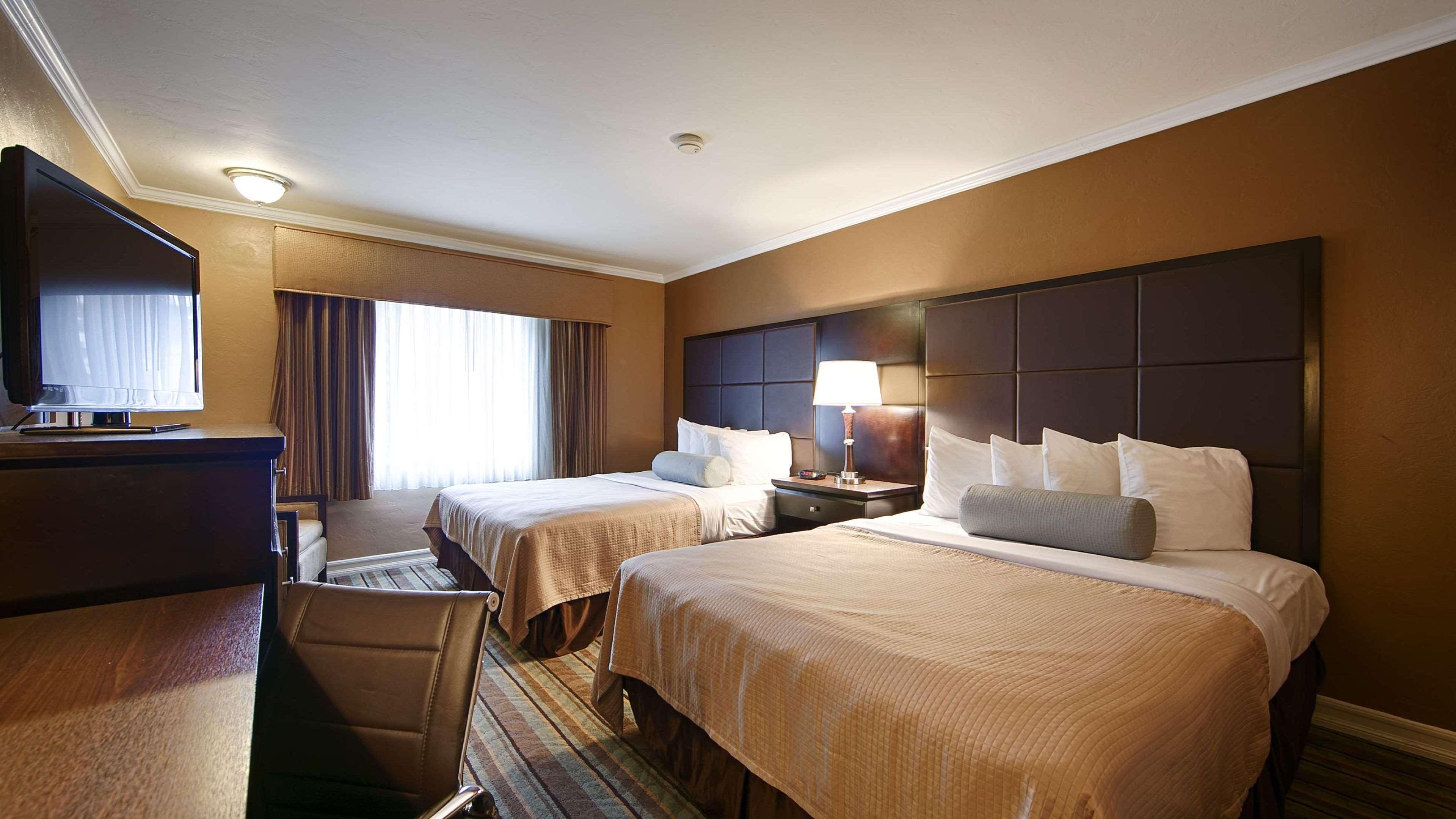 Best Western Carmel'S Town House Lodge Zewnętrze zdjęcie
