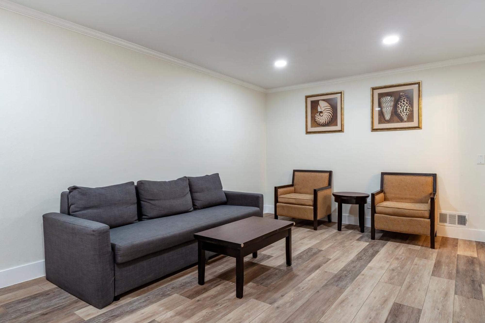 Best Western Carmel'S Town House Lodge Zewnętrze zdjęcie