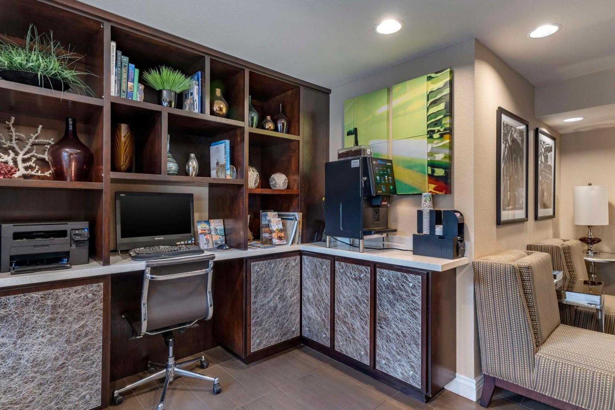 Best Western Carmel'S Town House Lodge Zewnętrze zdjęcie
