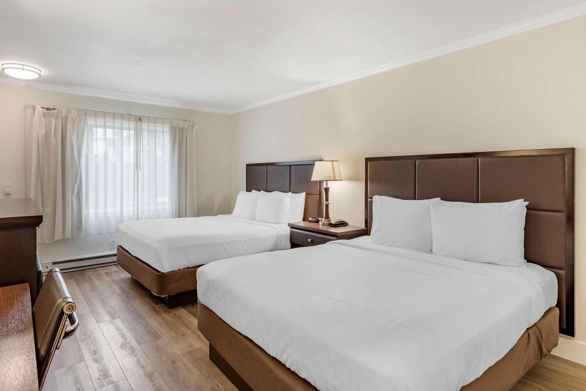 Best Western Carmel'S Town House Lodge Zewnętrze zdjęcie